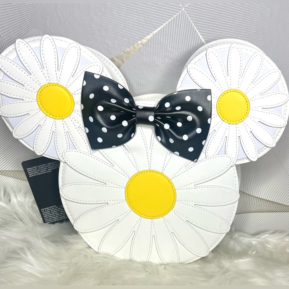 •SOLD• Disney Loungefly Minnie Mouse Daisy Crossbody Bag NWT